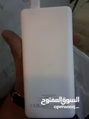  1 باور بانك نوع أنكر مع كرتونته