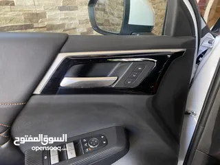  26 ميتسوبيشي اوتلاندر  (SUV ) موديل 2023  (F28) اعلى فئة