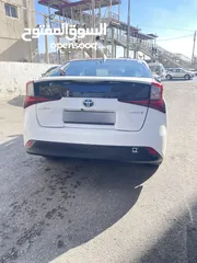  3 Toyota prius 2019