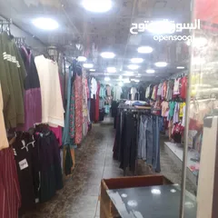  1 محل للبيع  المساحة 60 متر  سدة حديد على نفس مساحة المحل  على الشارع رئيسي  البيع ببضاعة أو بدون  الم