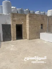  2 روف للإيجار طبربور مقابل القياده بنفس البنايه صيدلية بانه وليان
