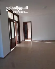  4 شقة فارغة في منطقة عرجان