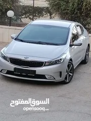  26 كيا K3 /ماتور 1600 / فحص نخب /اتوماتيك / سولار / اقتصاديه جدا غنيه عن التعريف