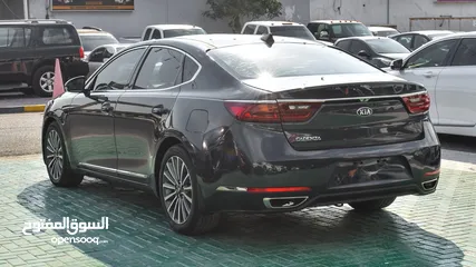  15 Kia Cadenza 2018 - Panoramic