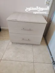  7 تخت عدد 2 واحد بصندوق مع بيرو وكمودينه
