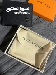  6 للبيع محفظة لويس فيتون Louis Vuitton – كوبي ماستر بسعر حرف جديدة لون اسود من دبي