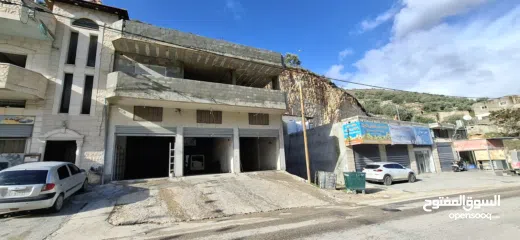  1 محلات للايجار في برقين شارع رئيسي