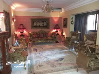  1 (كودج_8931) شقه للبيع (تصلح سكني و اداري)  المنطقه السادسه  قرب حديقه الطفل  مساحه  230م  دور اول