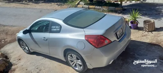  5 نيسان التيما كوبيه 2500cc