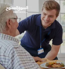  8 ممرض منزلي ورعاية كبار السن