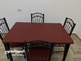 1 طاولة أكل ( 4 أشخاص )