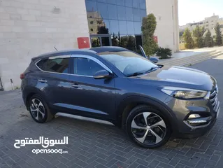  5 جيب هونداي توسان 2017 للبيع بنزين