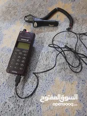  3 تلفون اريكسون تحفه قديم شغال معو شاحن