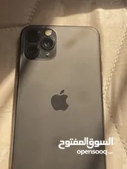  2 iPhone 11pro256 جهاز وكاله مش مفتوح بطاريه 84 فيس ايدي شغال ميه بلميه طلقه جهاز استعمال خفيف