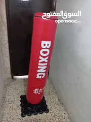 2 كيس ملاكمة مستعمل بحالة جيدة