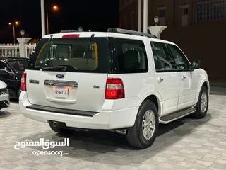  6 Ford Expedition XLT