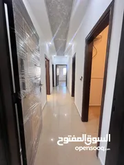  27 شقة فاخرة للإيجار