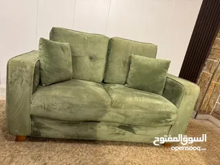  7 كنب  7   مقاعد خشب سويد دانلوب بوليستر طبي مع 3  طاولات خشبهم زان