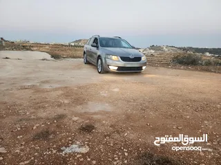  11 سكودا اوكتافيا ستيشن 2016 بوضع ممتاز