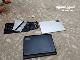 5 ايباد بس محروقه شاشته وكاله مع كرتونته بكل اغراض مكيسه له عندي اسبوع