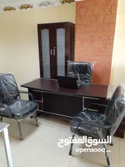  7 أثاث مكاتب