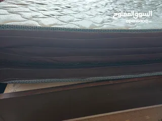  4 فرشة  Comfourt time  الزمبركية تركية للبيع بحالة جيدة جدا