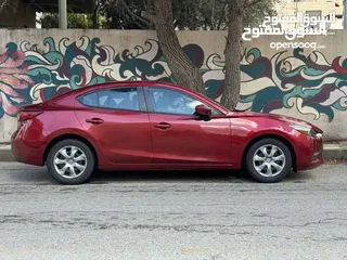  8 Mazda Zoom 3 2019