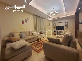  7 شقة باطلالة عالية للبيع في رجم عميش بمساحة بناء 270م