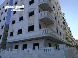  1 شقة للبيع في أشرفية صحنايا