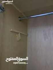  2 للبيع غرفة نوم تتكون من  ( خزانة - مكتب - سريرين)