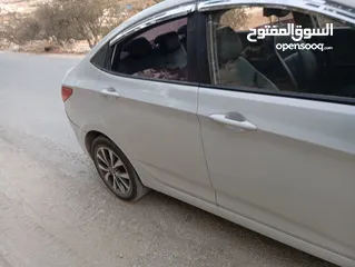  4 هونداي .. اكسنت