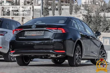  4 Toyota Corolla 2020 hybrid