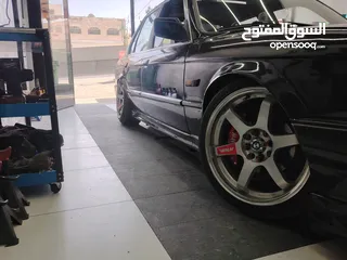  1 بي ام دبليو E30 موديل ،1986. محدثة. 1990