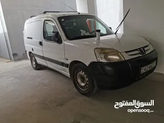  2 فإن بيجو شخصي طويل 2011 للبيع
