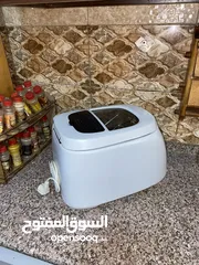  2 للبيع: مقلاة كهربائية عميقة (Deep Fryer) من ماركة SIZZLER بحالة ممتازة!