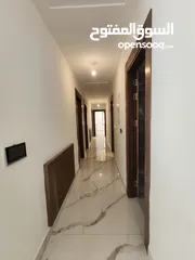  14 شقة فارغة للبيع في منطقة الدوار الرابع ( عدد 2 ) - ref : 14598