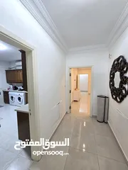  7 عبدون شقة مفروشة جديد 3 نوم مع حديقة كبيرة و كراج خاص