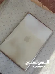  4 ايباد 9شبه جديد