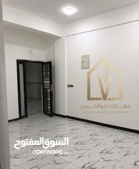  3 شقة مكتبية للايجار في منطقة بريهة  بالقرب من فندق البصرة
