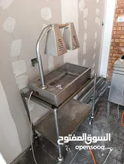  4 عدة مطعم مياكن شاورما و ثلاجه و صاج فلافل و ماكنه للبطاطا