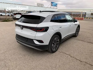  7 للبيع ID4 موديل 2022 فتحه متحركه عداد 28 شبه زيرو  بسعر 21650