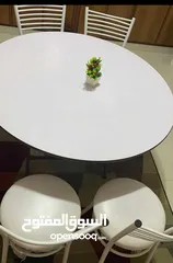  1 طاولة سفرة