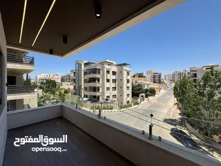  7 شقة بسعر مغري شارع المطار حي النخيل طابق ثالث مع روف دوبلكس  مساحة 225 م وترس خارجي 90 متر