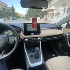  15 Toyota Rav4 model 2023  وارد الوكالة و ما زالت تحت الكفالة قطعت فقط 29 الف كيلو فحص كامل بلا حوادث