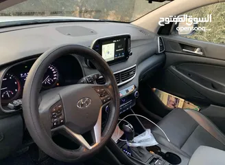  7 Hyundai tucsson 2019