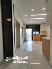  9 روف غير مفروش للإيجار – أول رافات  قرب سنقرط وصالات الهاشم سابقًا