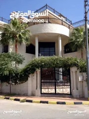  1 عبدون حي السفارات فيلا مستقله ضمن حي راقي دبلوماسي
