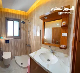  13 روف للايجار مفروش بالكامل في اجمل مناطق البيرة التواصل مع المالك مباشرة دون عمولة (1250) دولار