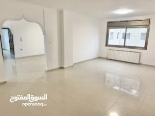  2 شقة للإيجار قرب المقاطعة