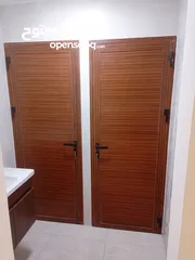 10 طابق كامل للأجار تجاري/ صناعات خفيفه مقابل مخابز جواد على الأتوستراد مباشره